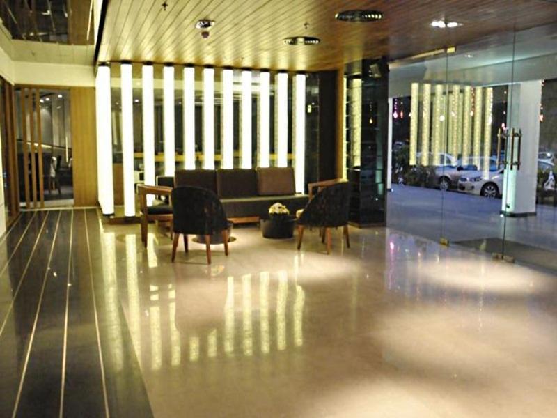 Hotel Gk International Chandīgarh Eksteriør billede