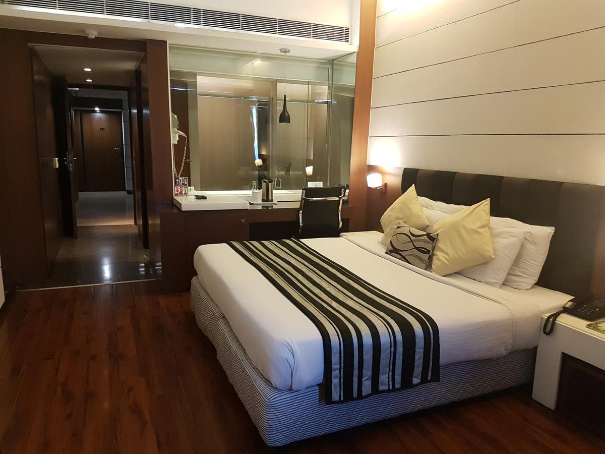 Hotel Gk International Chandīgarh Eksteriør billede