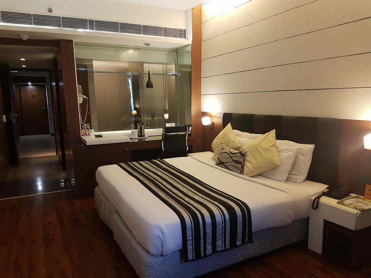 Hotel Gk International Chandīgarh Eksteriør billede